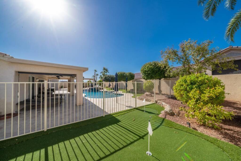 Grand Havasu Oasis With Custom Pool & Spa! レイク・ハヴァス・シティ エクステリア 写真