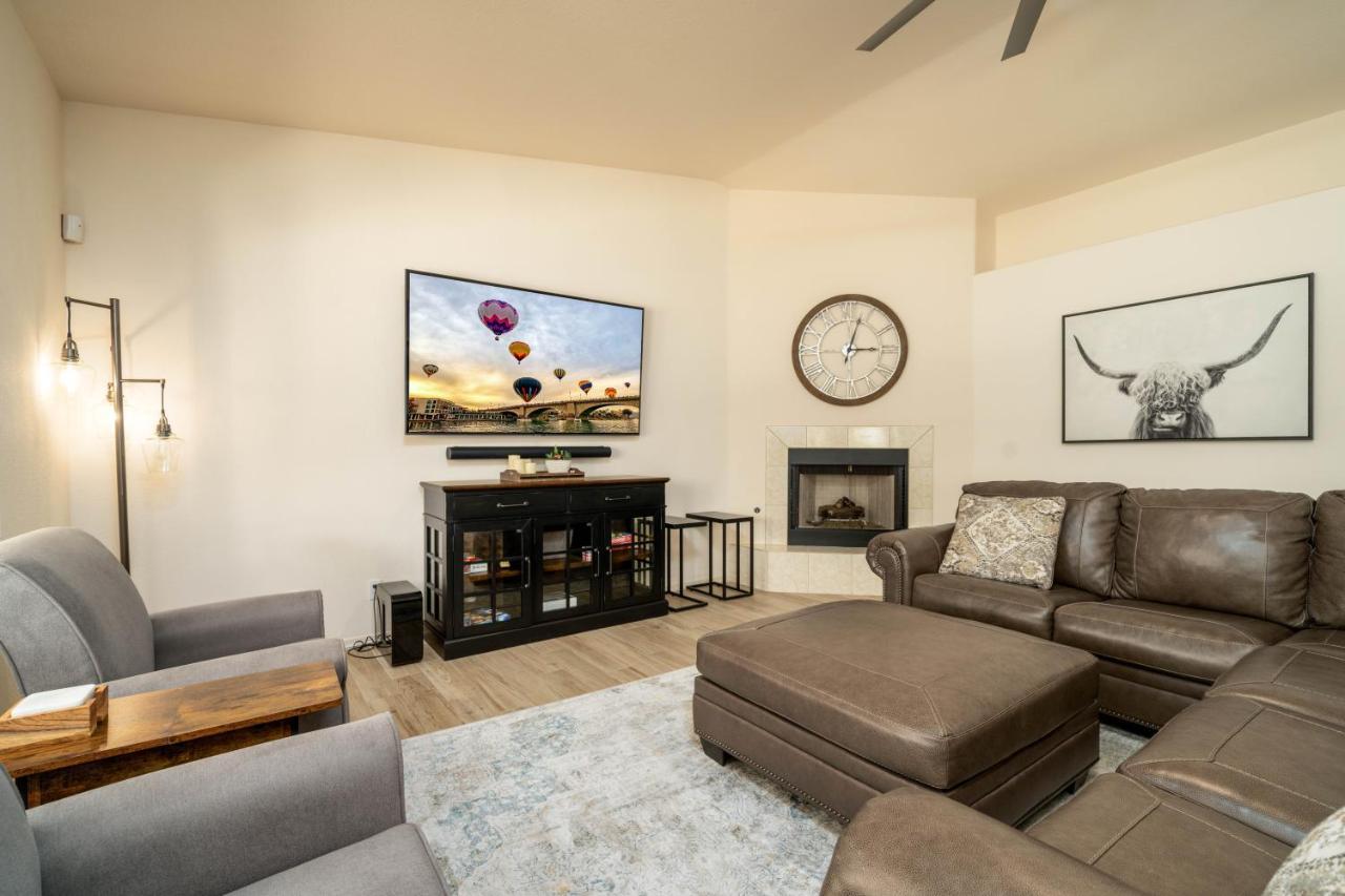 Grand Havasu Oasis With Custom Pool & Spa! レイク・ハヴァス・シティ エクステリア 写真